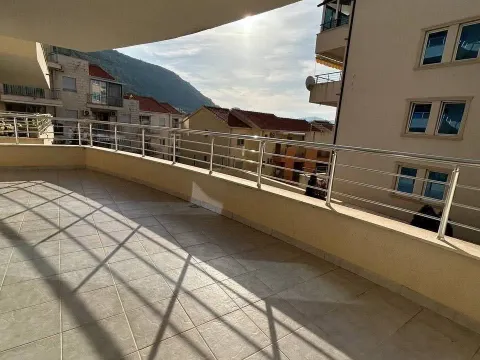 Prodaja, dvosoban stan, 85m², Petrovac, Budva - image 11
