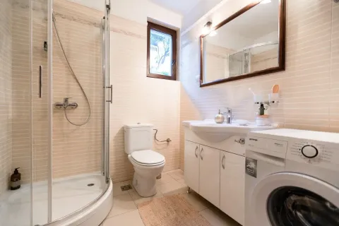 Prodaja, dvosoban stan, 101m², Kostanjica, Kotor - image 15