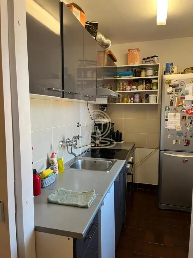 Prodaja, trosoban stan, 62m², Novo naselje, Novi Sad
