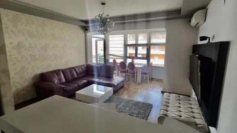 Rent, two bedroom apartment, 75m², City Kvart, Podgorica - image 4