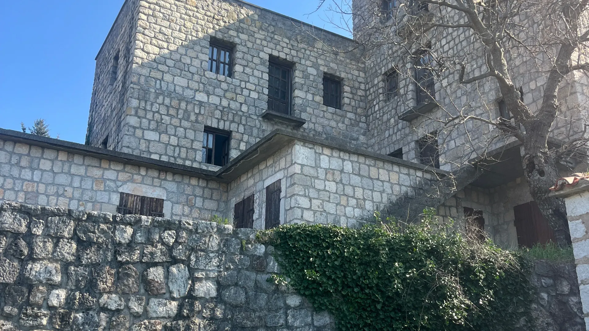 Sale, house, 550m², Bečići, Budva