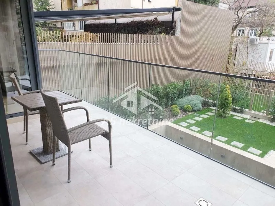 Izdavanje, dvosoban stan, 104m², Cvetni Trg, Vračar Sve Podlokacije