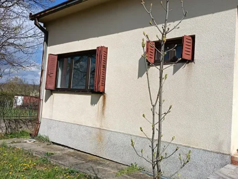 Sale, house, 300m², Sremčica, Beograd - image 3