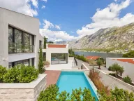 Prodaja, kuća, 456m², Prčanj, Kotor - image 1