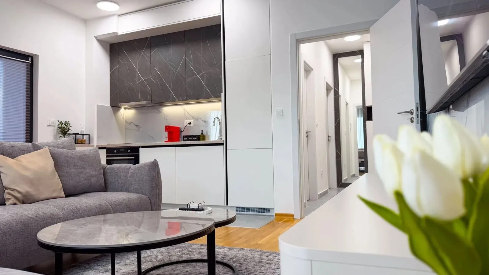Izdavanje, dvosoban stan, 68m², Zabjelo, Podgorica