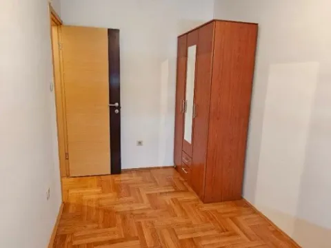 Rent, three bedroom apartment, 76m², Pobrežje, Podgorica - image 11