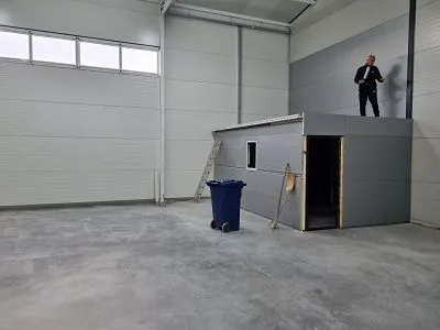 Izdavanje, poslovni prostor, 240m², Zemun Ugrinovci, Zemun Sve Podlokacije - image 4