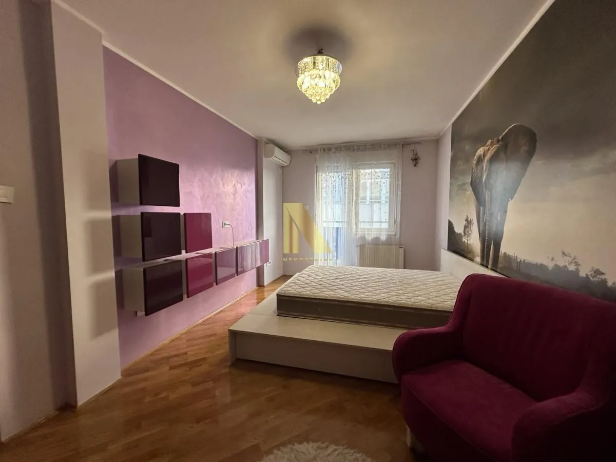 Prodaja, četvorosoban stan, 161m², Bulevar Oslobodjenja, Novi Sad Sve Podlokacije