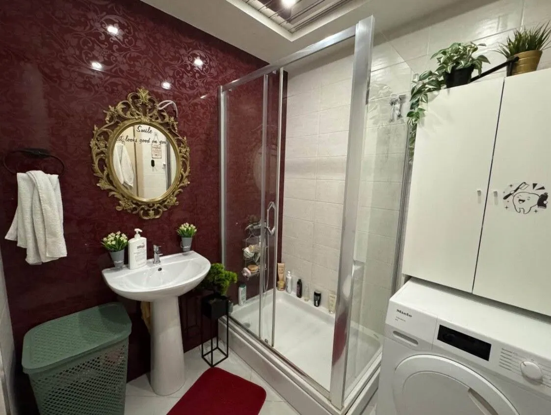 Prodaja, dvosoban stan, 85m², Centar, Budva