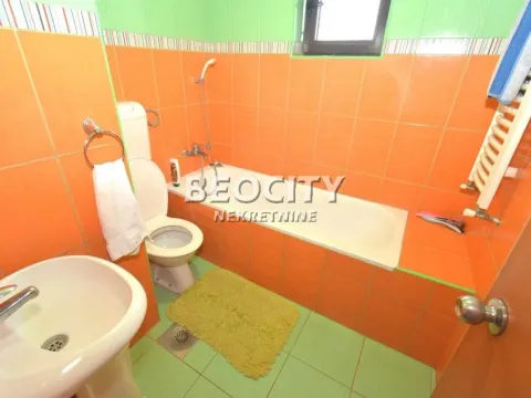 Prodaja, kuća, 320m², Mladenovac (mesto), Mladenovac - image 15