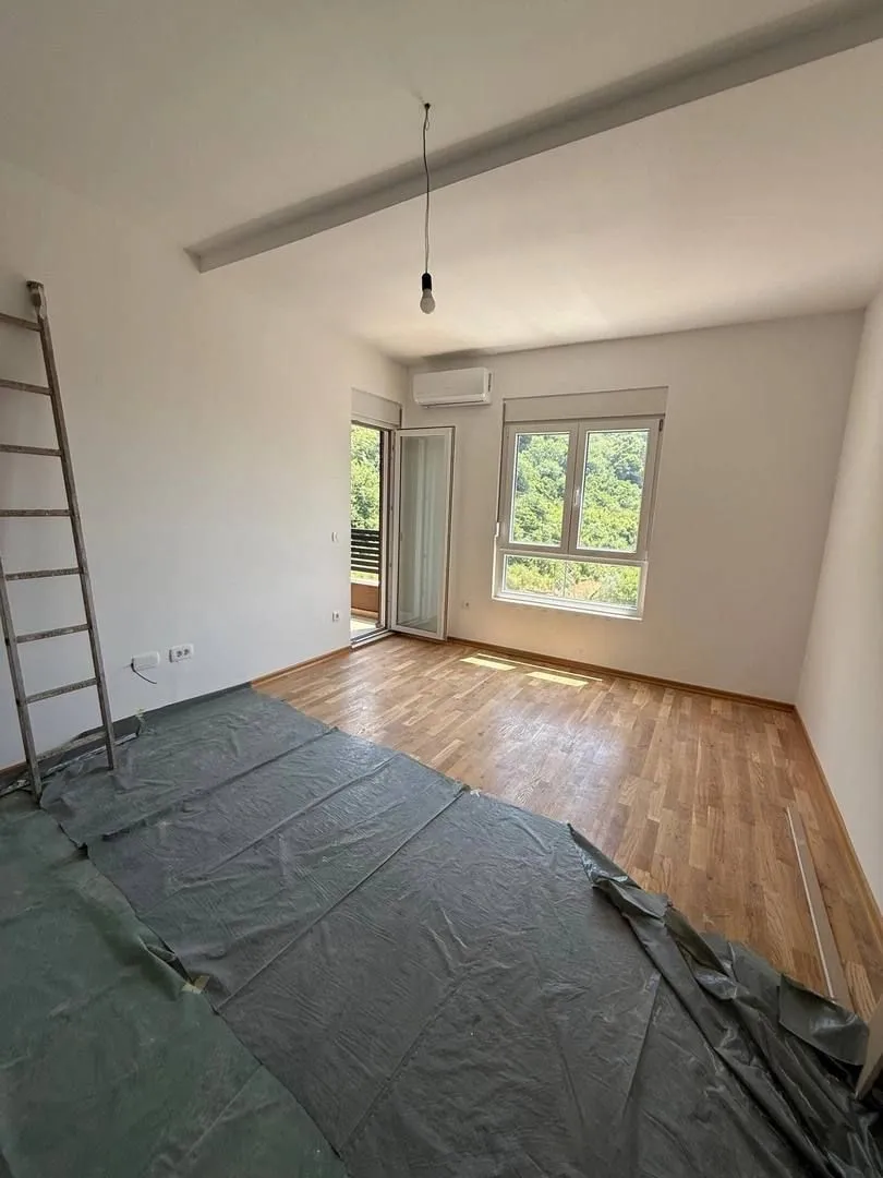 Prodaja, jednosoban stan, 44m², Podkošljun, Budva
