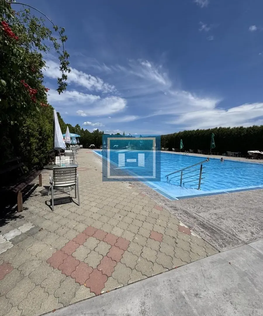 Sale, office space, 69m², Ražanj, Srbija
