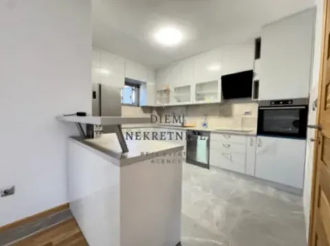 Sale, house, 320m², Zlatica, Podgorica - image 3