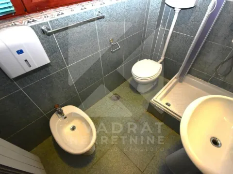 Sale, house, 370m², Zabjelo, Podgorica - image 40