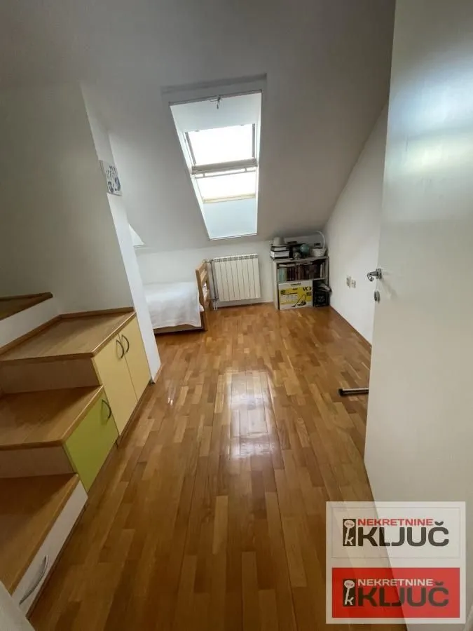 Prodaja, dvosoban stan, 54m², Nova Detelinara, Novi Sad Sve Podlokacije
