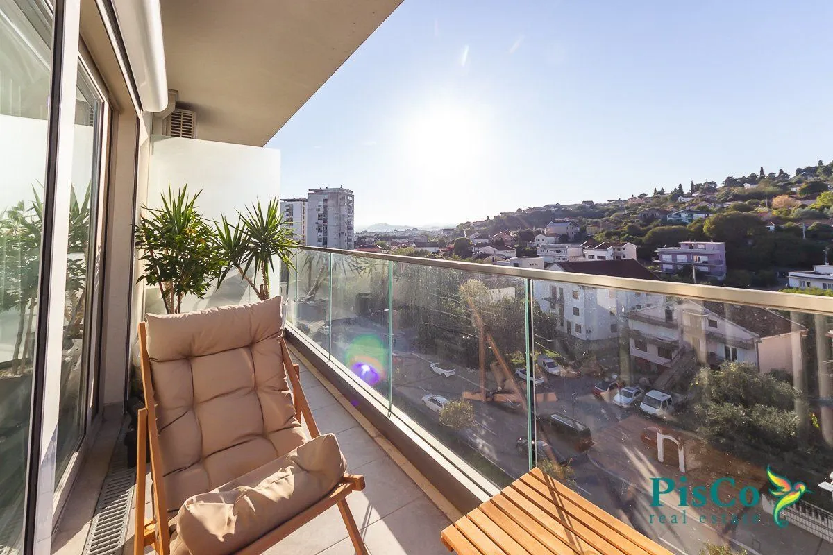 Prodaja, dvosoban stan, 94m², Preko Morače, Podgorica