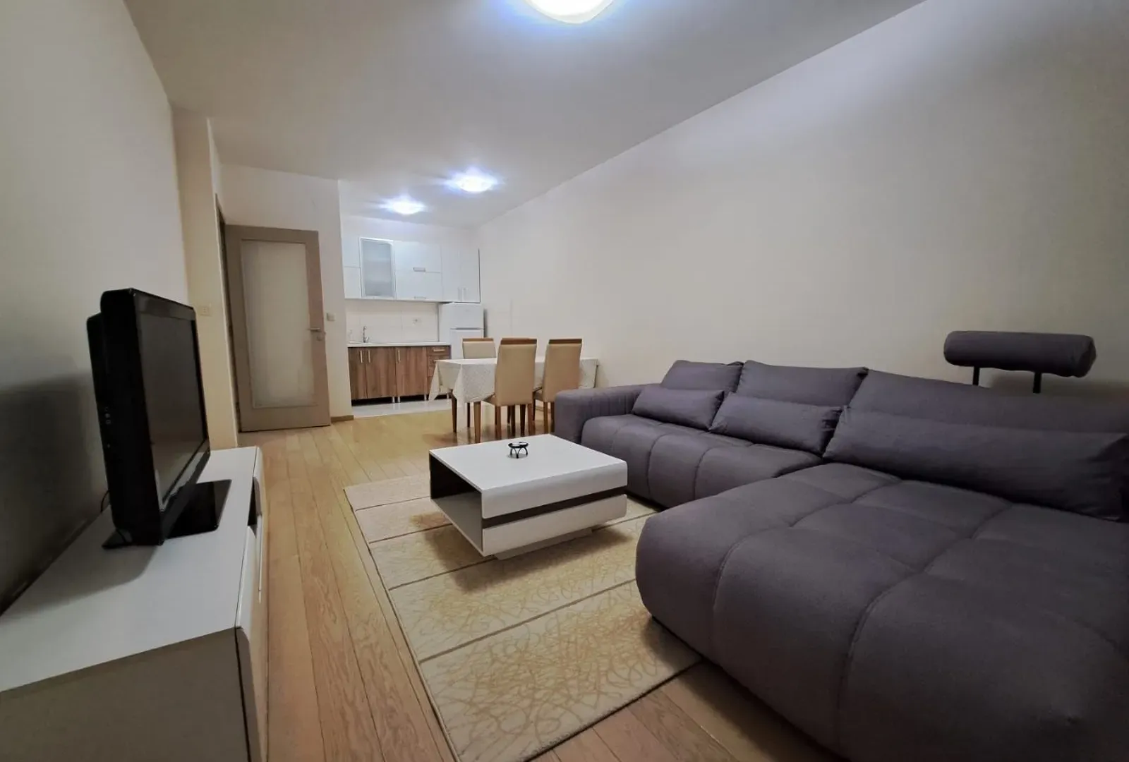 Rent, one bedroom apartment, 47m², City Kvart, Podgorica