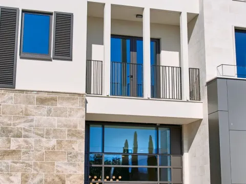 Sale, two bedroom apartment, 102m², Porto Montenegro, Tivat - image 4