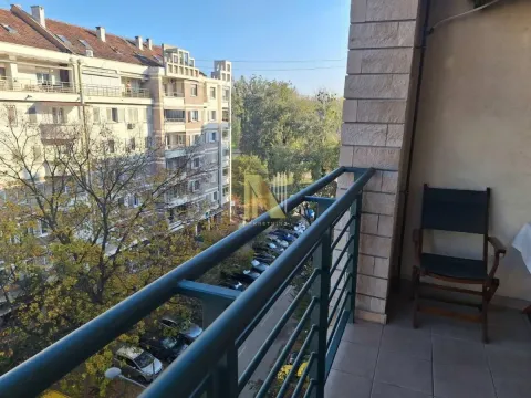 Izdavanje, dvosoban stan, 56m², Stari grad, Novi Sad - image 14