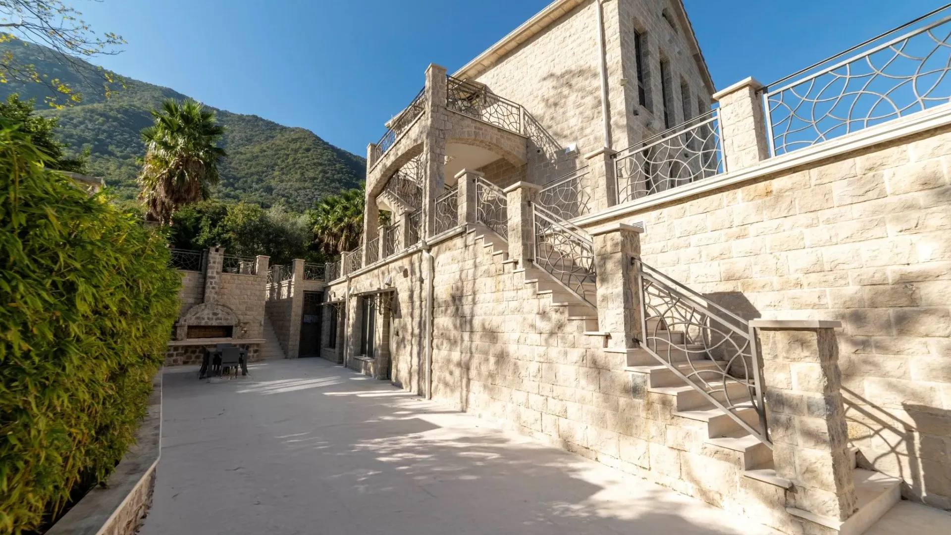Prodaja, ugostiteljski objekat, 731m², Stoliv, Kotor