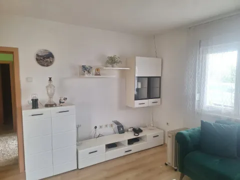 Rent, house, 130m², Tološi, Podgorica - image 4