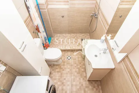Rent, house, 70m², Tološi, Podgorica - image 3