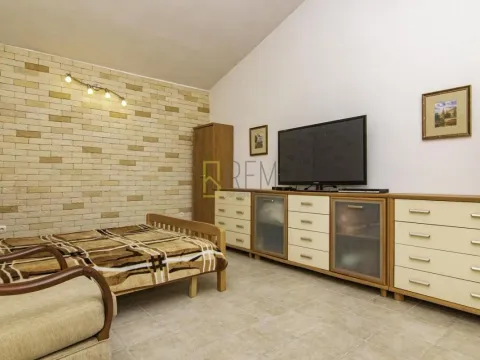 Prodaja, kuća, 400m², Danilovgrad, Crna Gora - image 20