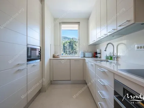 Sale, two bedroom apartment, 115m², Porto Montenegro, Tivat - image 9