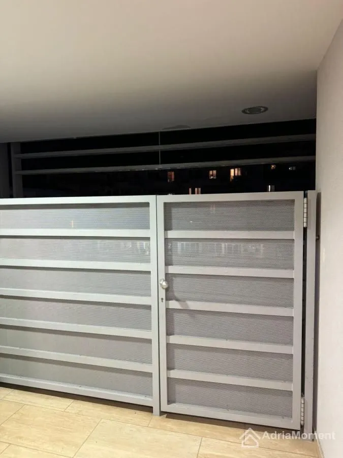 Prodaja, dvosoban stan, 85m², Centar, Budva