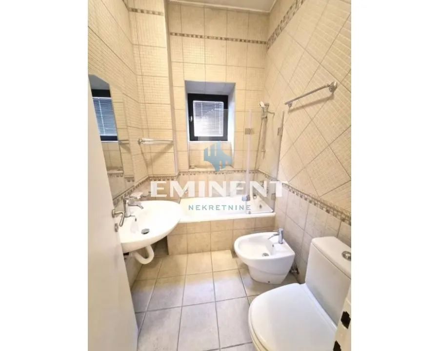 Rent, house, 360m², Autokomanda, Voždovac Sve Podlokacije