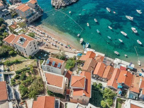 Sale, house, 320m², Pržno, Budva - image 1