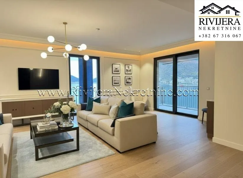 Prodaja, dvosoban stan, 131m², Risan, Kotor
