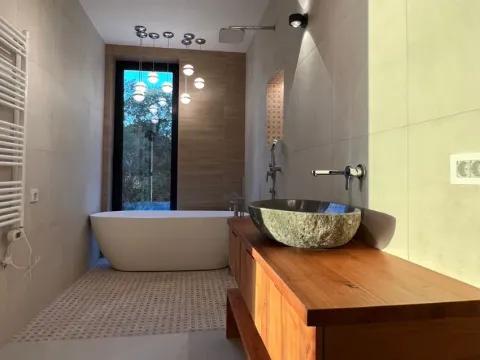 Prodaja, kuća, 480m², Kavač, Kotor - image 17