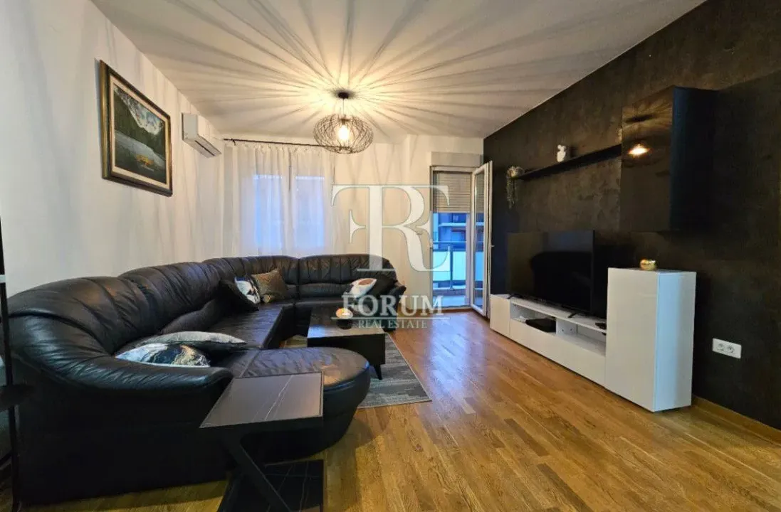 Rent, two bedroom apartment, 65m², City Kvart, Podgorica