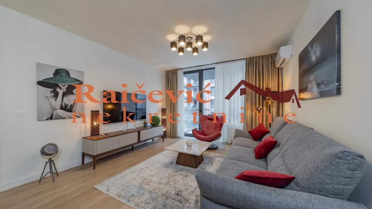 Izdavanje, trosoban stan, 86m², Savski Venac, Beograd