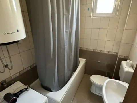 Izdavanje, jednosoban stan, 42m², Zagorič, Podgorica - image 6