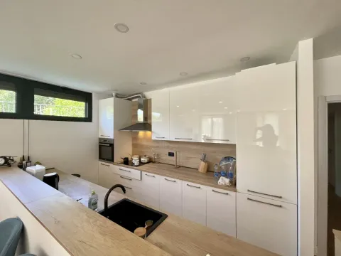 Sale, two bedroom apartment, 102m², Tivat, Crna Gora - image 3