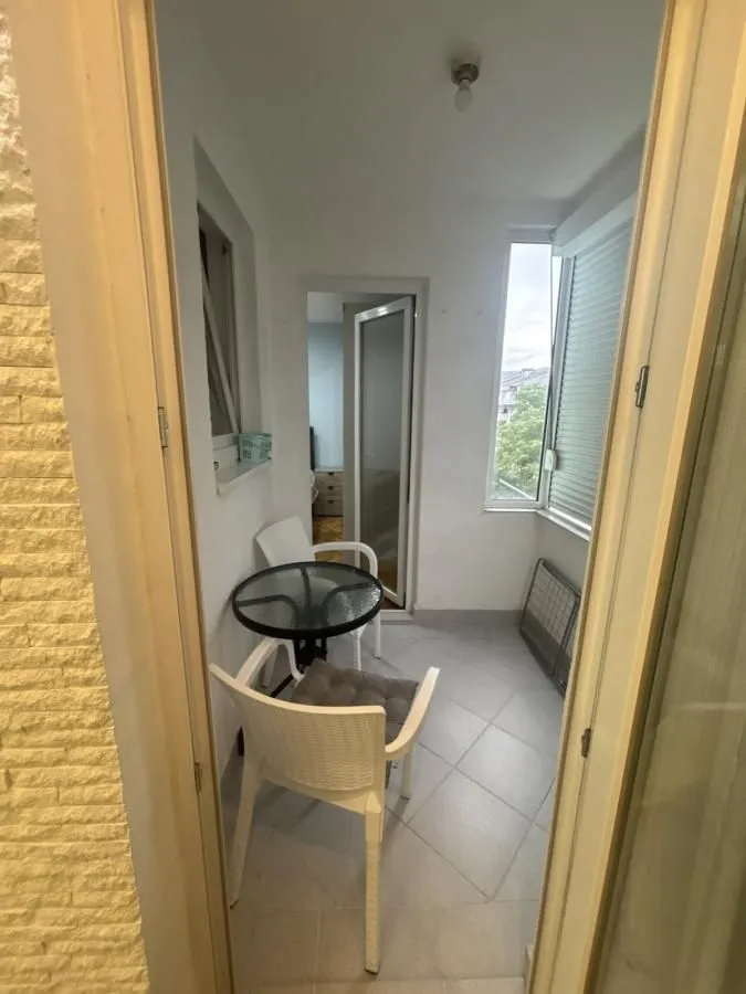 Izdavanje, stan, 46m², Stari Aerodrom, Podgorica