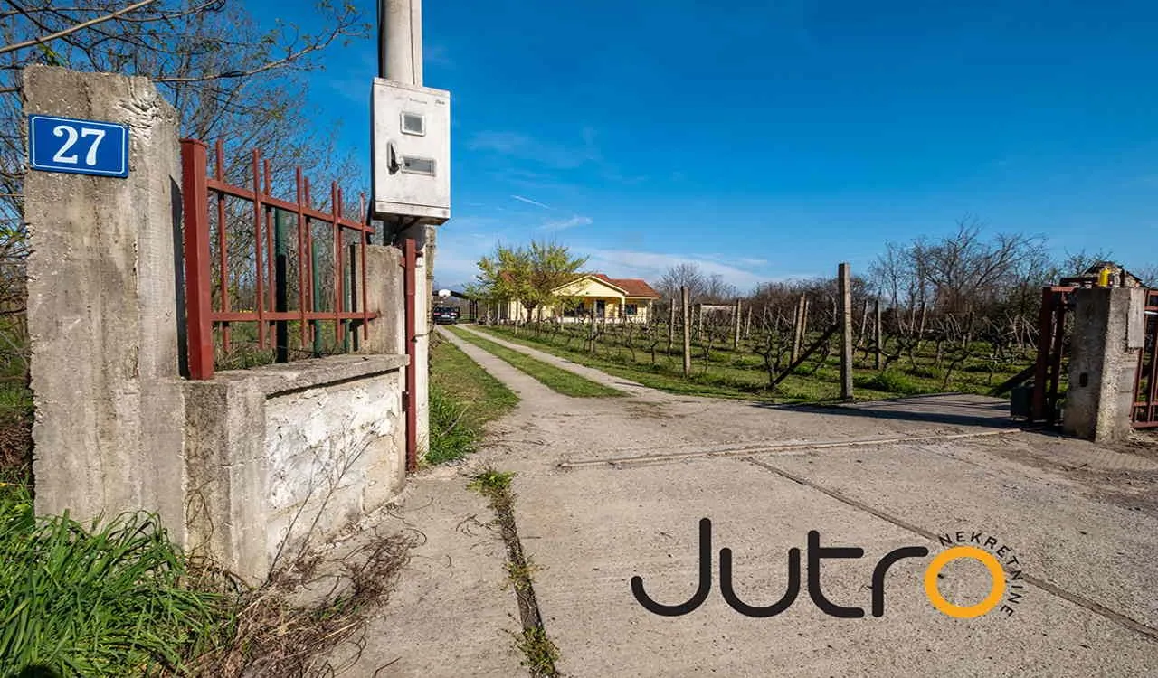 Izdavanje, kuća, 130m², Podgorica, Crna Gora