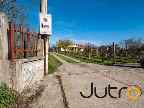 Izdavanje, kuća, 130m², Podgorica, Crna Gora - image 11