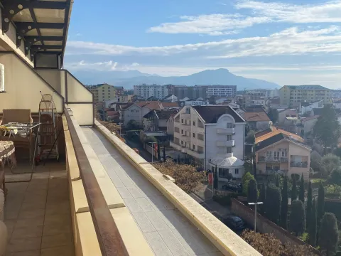 Sale, two bedroom apartment, 60m², Stari Aerodrom, Podgorica - image 6