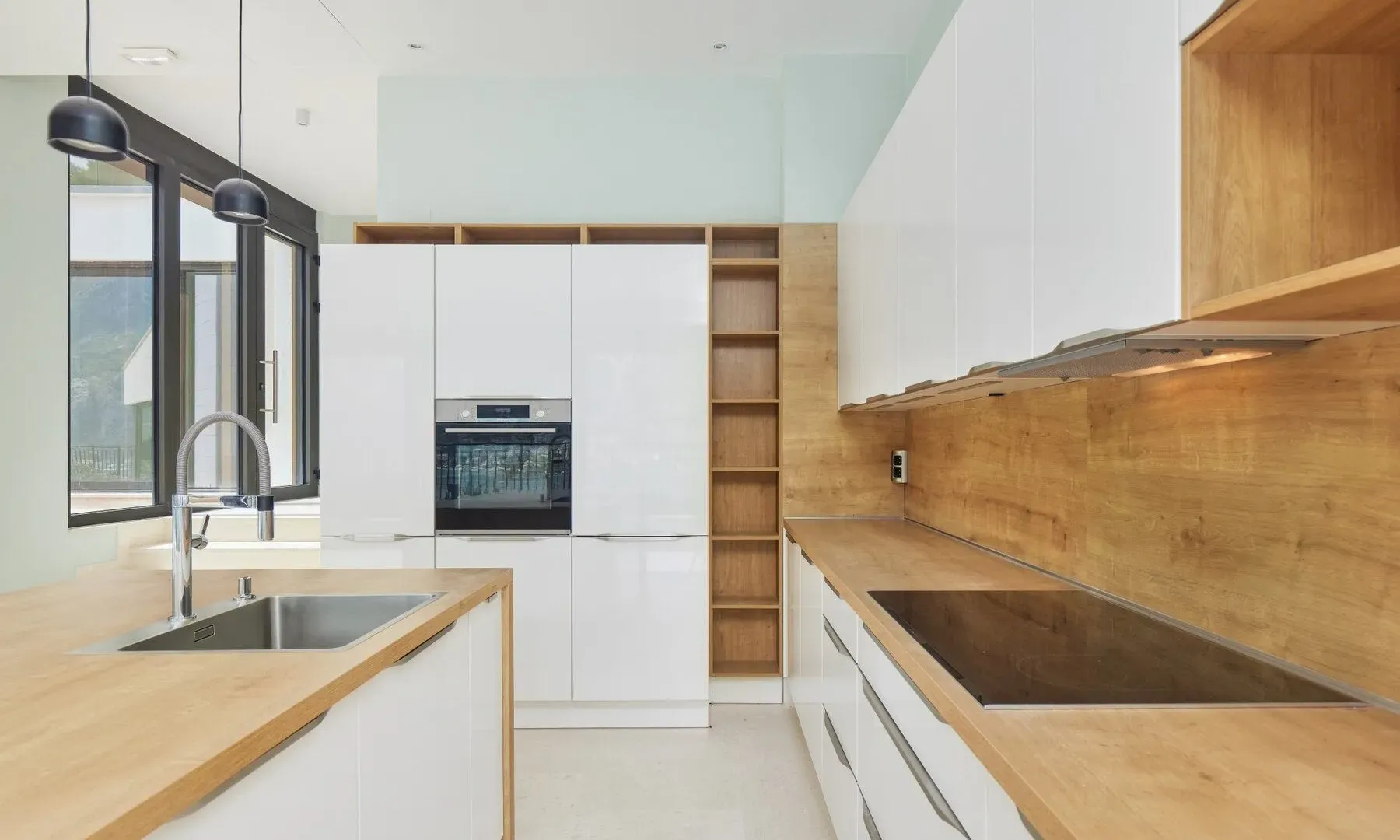 Sale, house, 479m², Prčanj, Kotor