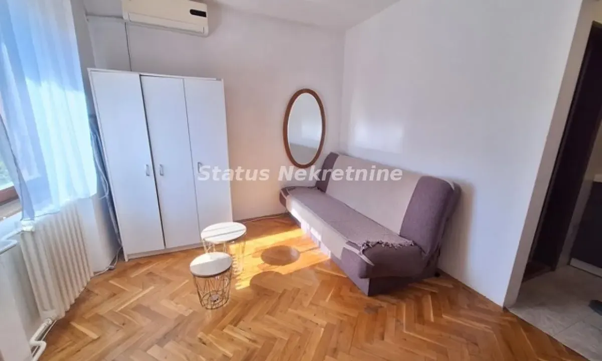 Izdavanje, garsonjera, 20m², Socijalno, Novi Sad Sve Podlokacije