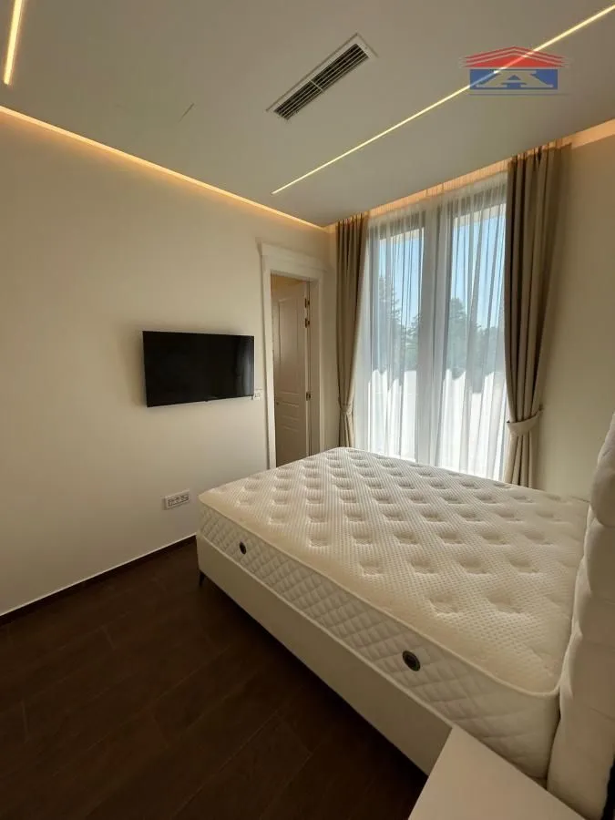 Izdavanje, četvorosoban stan, 120m², Sremska Kamenica, Petrovaradin