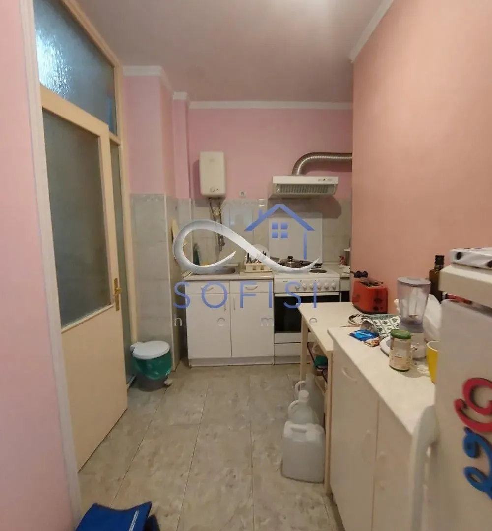 Prodaja, dvosoban stan, 43m², Centar, Novi Sad