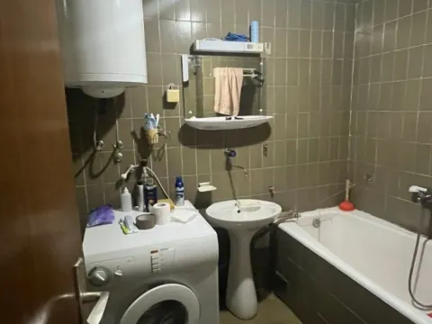 Prodaja, stan, 76m², Blok 6, Podgorica - image 6