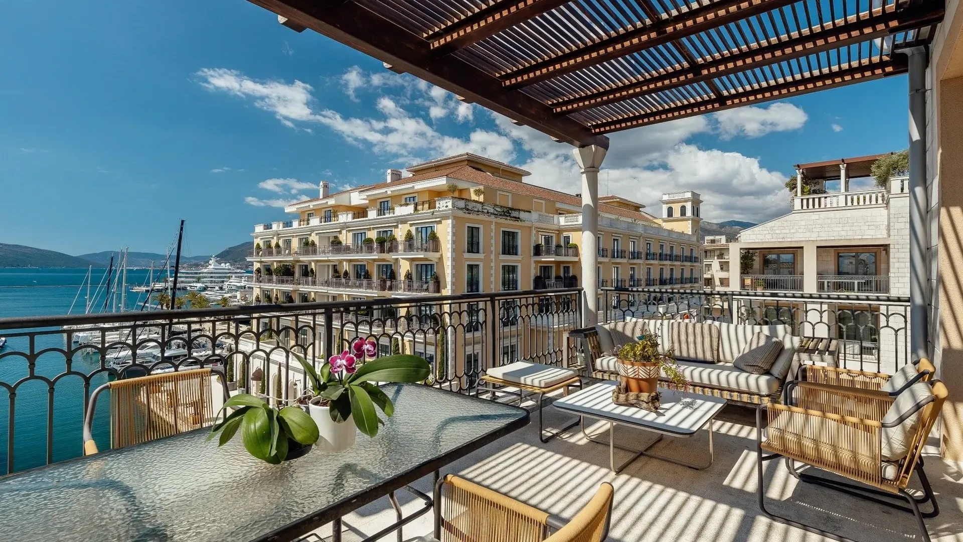 Prodaja, četvorosoban stan, 357m², Porto Montenegro, Tivat