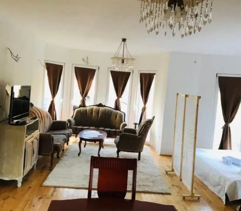 Sale, house, 350m², Lješevići, Kotor