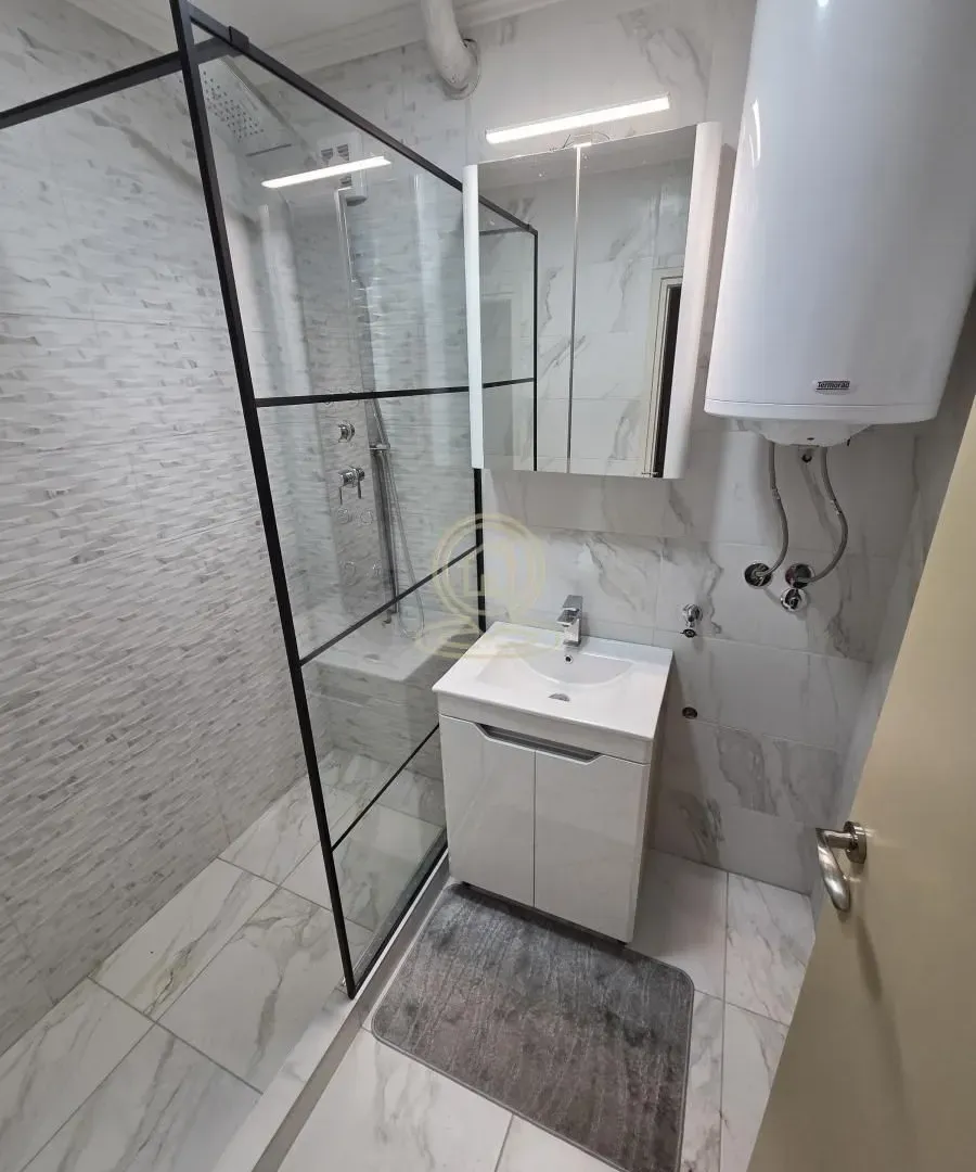 Sale, three bedroom apartment, 70m², Medijana, Niš