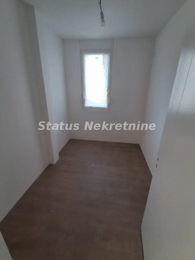 Sale, four bedroom apartment, 65m², Veternik, Novi Sad Sve Podlokacije